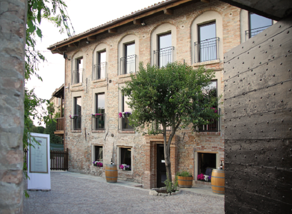 Castello di Neive