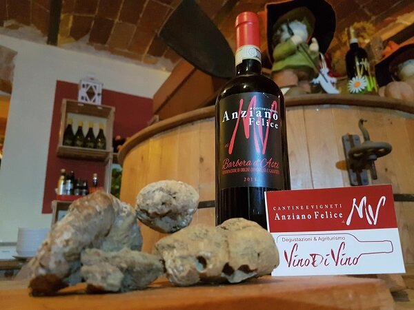 Cantine E Vigneti Anziano Felice Di M V