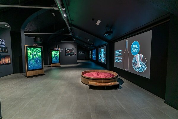MONDO DEL VINO WINE EXPERIENCE