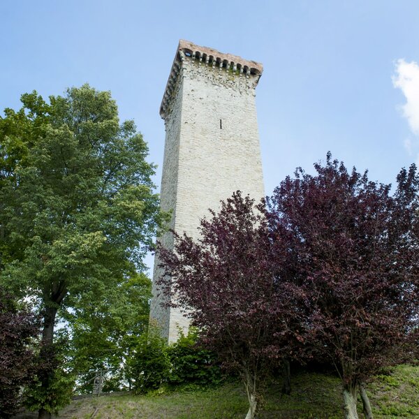 Torre Murazzano Stefania Spadoni Archivio Ente Turismo LMR (3)