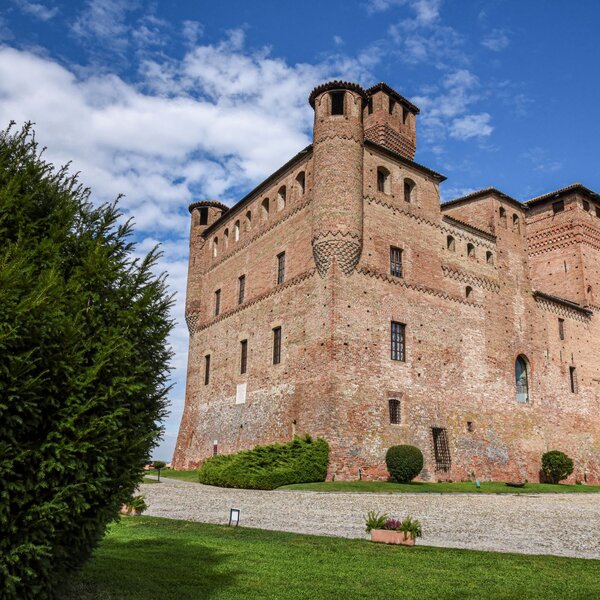 Castello Di Grinzane Cavour Museo Delle Langhe In Vigna Open Air Museum
