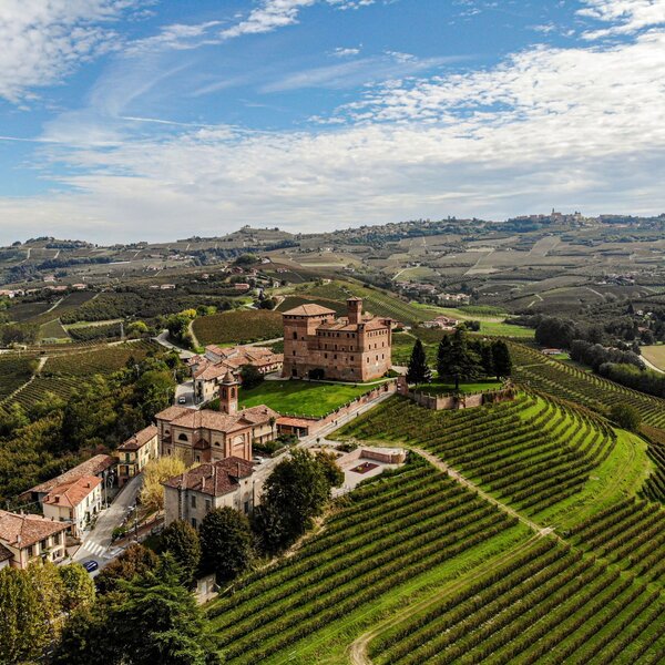 Grinzane Cavour Marco Badiani Archivio Ente Turismo LMR Grinzane Cavour Marco Badiani Archivio Ente Turismo LMR