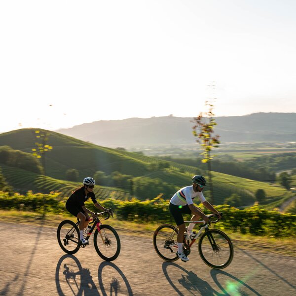 Bici Barbaresco Mikael Masoero Archivio Ente Turismo LMR (7)