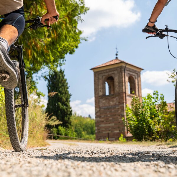 Mtb Abbazia Di Vezzolano Mikael Masoero Archivio Ente Turismo LMR (3) Mtb Abbazia Di Vezzolano Mikael Masoero Archivio Ente Turismo LMR (3)