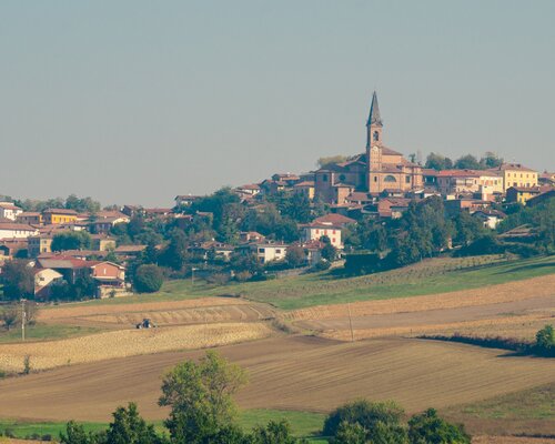 The Walks of the High Shady Hills and  Clear Hills - Leg 5: Tonco - Sanico (Alfiano Natta