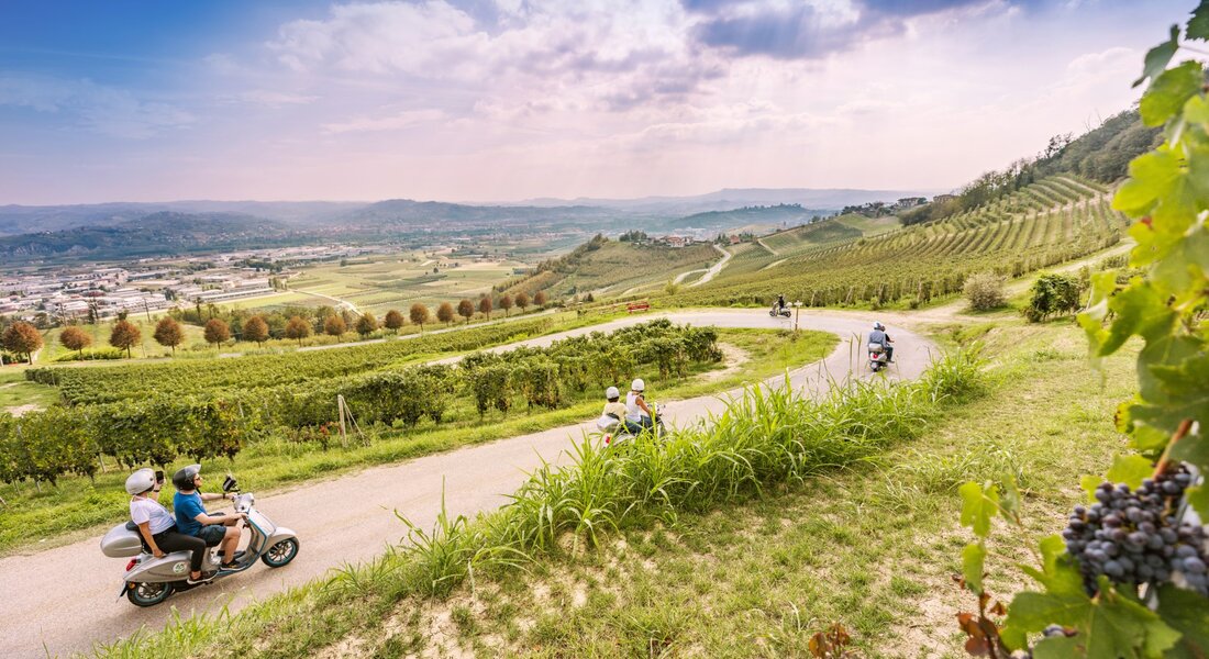 Excursions en Vespa électrique dans la Langa du Barolo