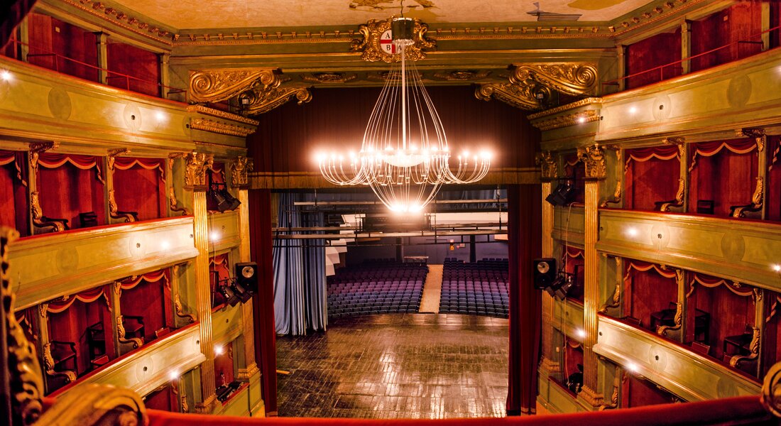 Oltre il Sipario - Alba