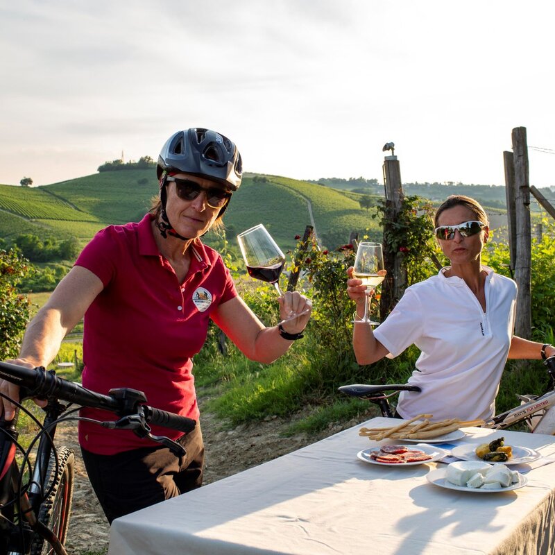 25 Degustazione La Court Castelnuovo Calcea Can T Forget Italy Archivio Ente Turismo LMR