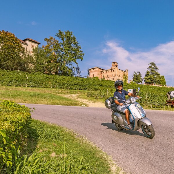 Barolo Langa Electric Vespa Tour