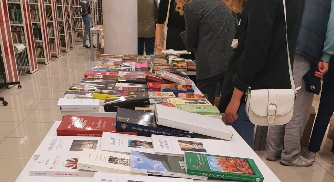 Mercatino Dei Libri 75392