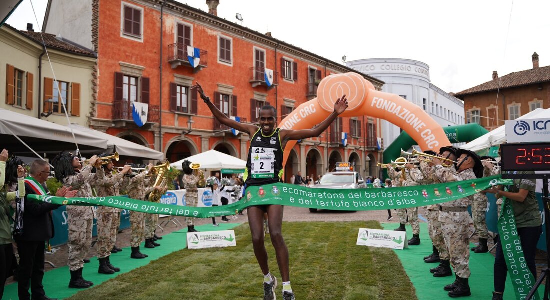 16a Maratona di Alba - Ecomaratona del Barbaresco e del Tartufo Bianco d’Alba