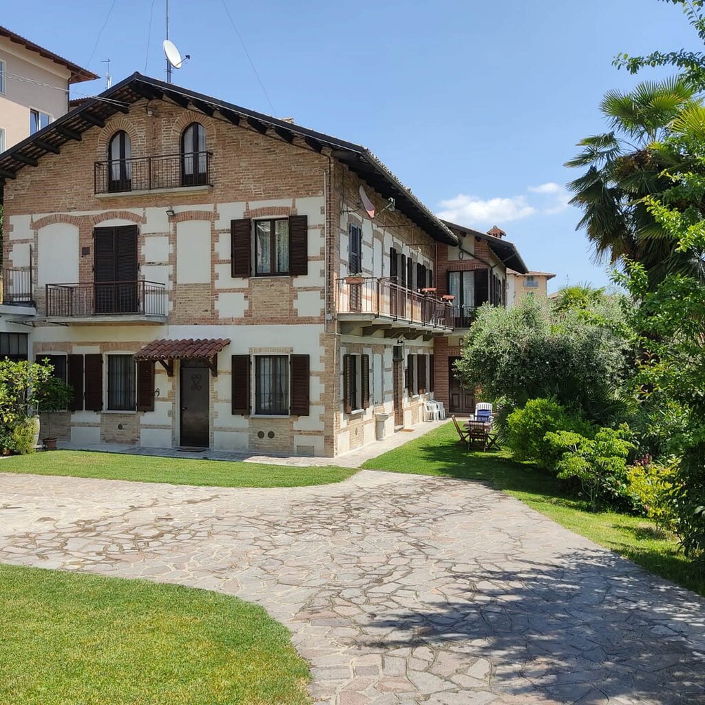 BAROLO BEB CASA IN BAROLO 1