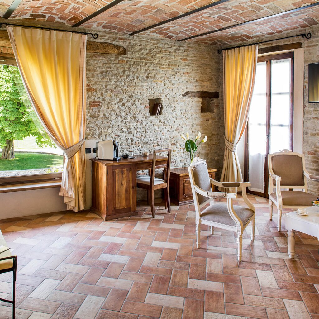 BORGOMALE ALB RELAIS MONTEMARINO 2 (1)