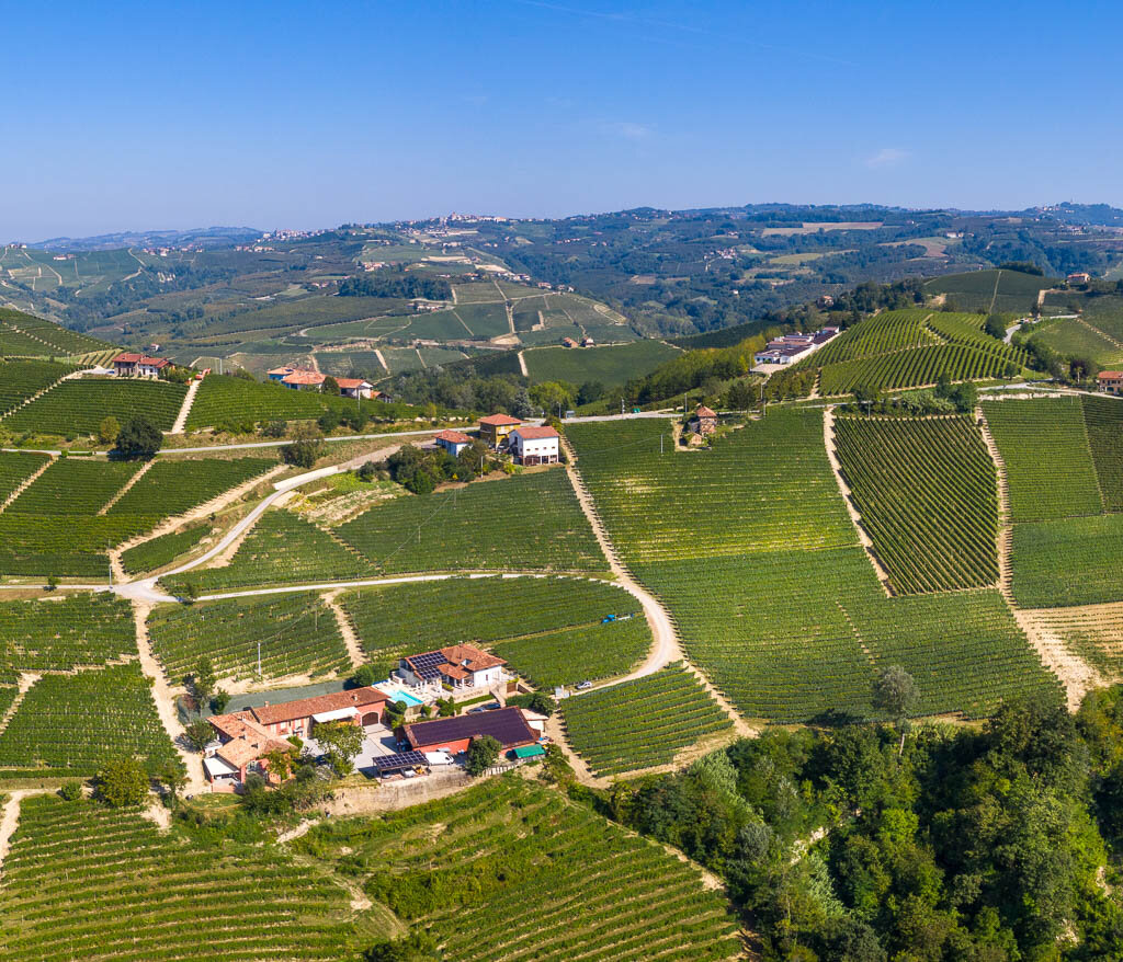 SERRALUNGA D'ALBA AGRITURISMO CASCINA MERIAME (2)