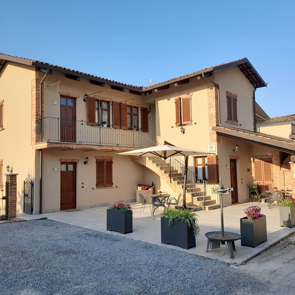 SERRALUNGA D'ALBA AGR I GRAPPOLI (1)