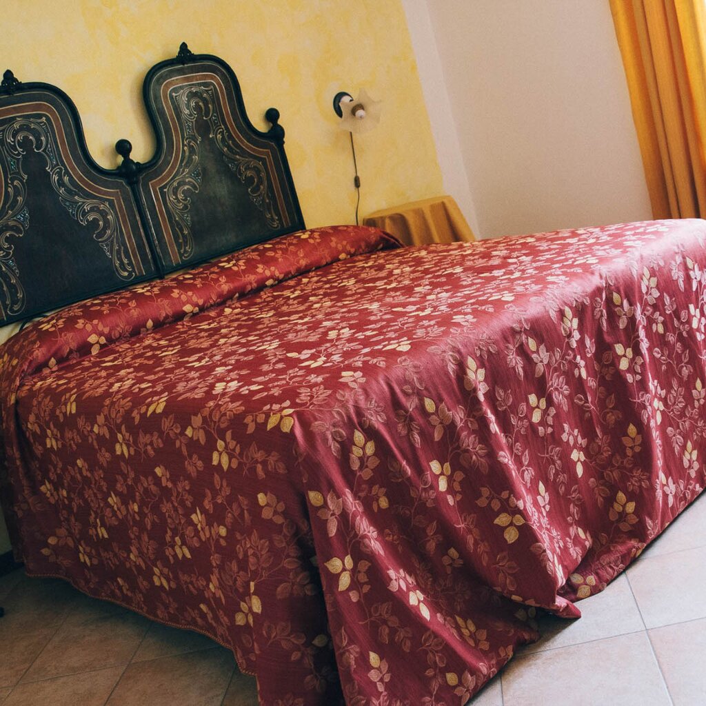 CASTAGNOLE DELLE LANZE BEB I GRILLI (1)