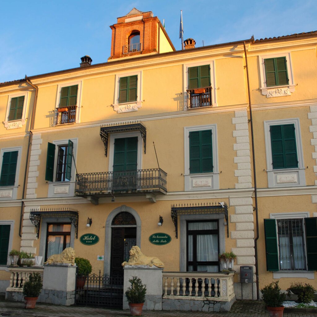 ISOLA D'ASTI ALB FAIRY QUEEN (9)