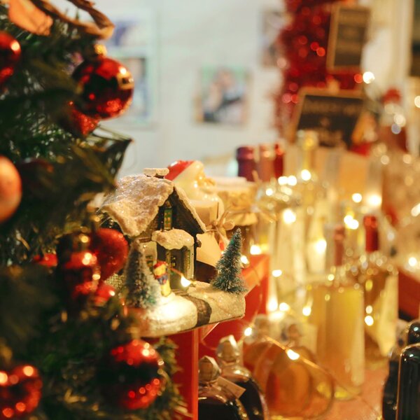 Mercatino di Natale nel centro storico della città di Asti Mercatino di Natale nel centro storico della città di Asti